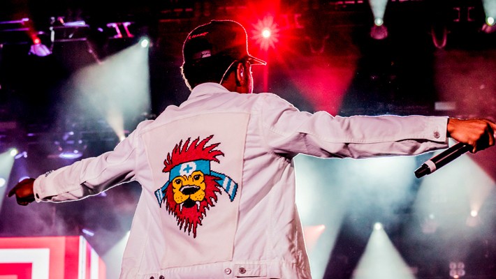 The Stitch Gawd On Dressing Your Favorite Musicians In Cross-Stich