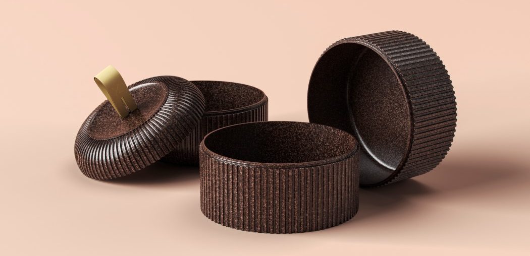 These biodegradable takeaway containers are molded from recycled cocoa beans!