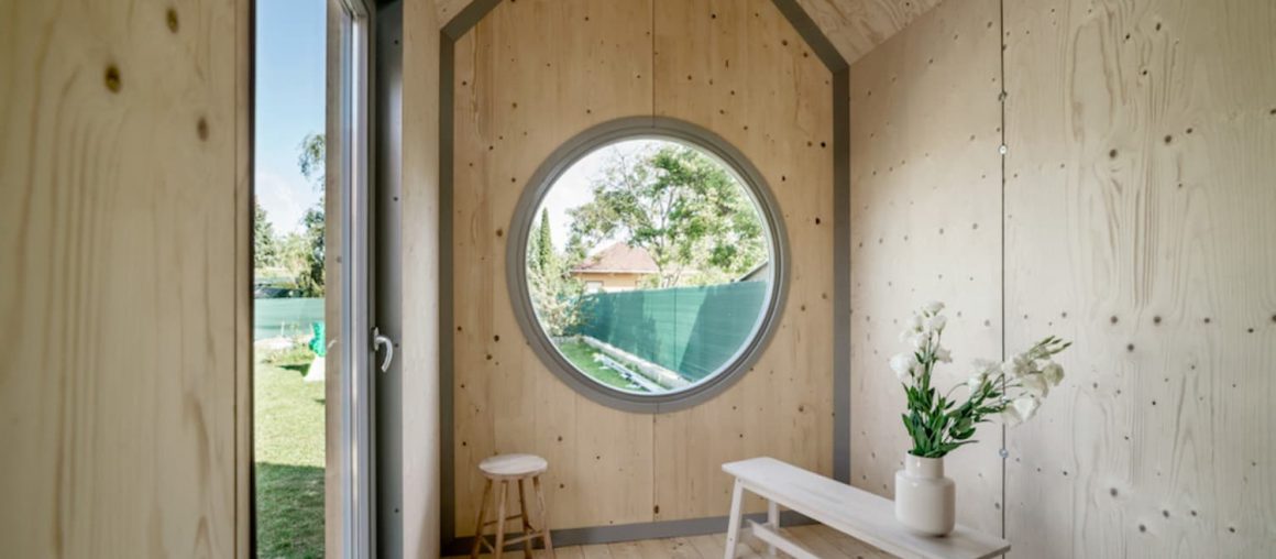 This Tiny Cabin is Ideal For Weekend Retreats—and You Can Assemble it On Your Own