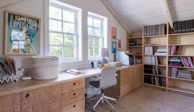 10 Home Office Desk Ideas That Will Make Remote Work a Whole Lot Easier | Hunker