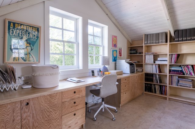 10 Home Office Desk Ideas That Will Make Remote Work a Whole Lot Easier | Hunker