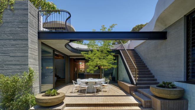 Roscommon House / Neil Cownie Architect