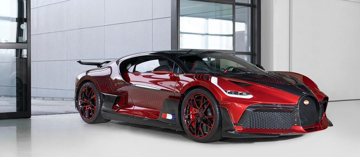 Bugatti nearly quit painting this Divo 'Lady Bug' because it was so complicated